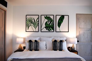 1 bedroom, in-room safe, free WiFi, bed sheets - Modern Comforts in the Art District: Condo Getaway in San Jose del Cabo (San José del Cabo)