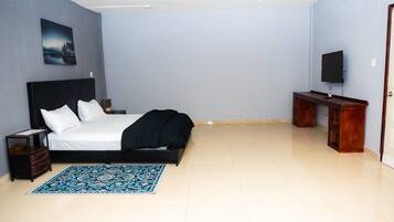 1 多间卧室、熨斗/熨衣板、免费 WiFi、床单