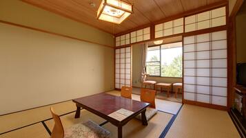 Habitación básica | Caja de seguridad en la habitación y wifi gratis