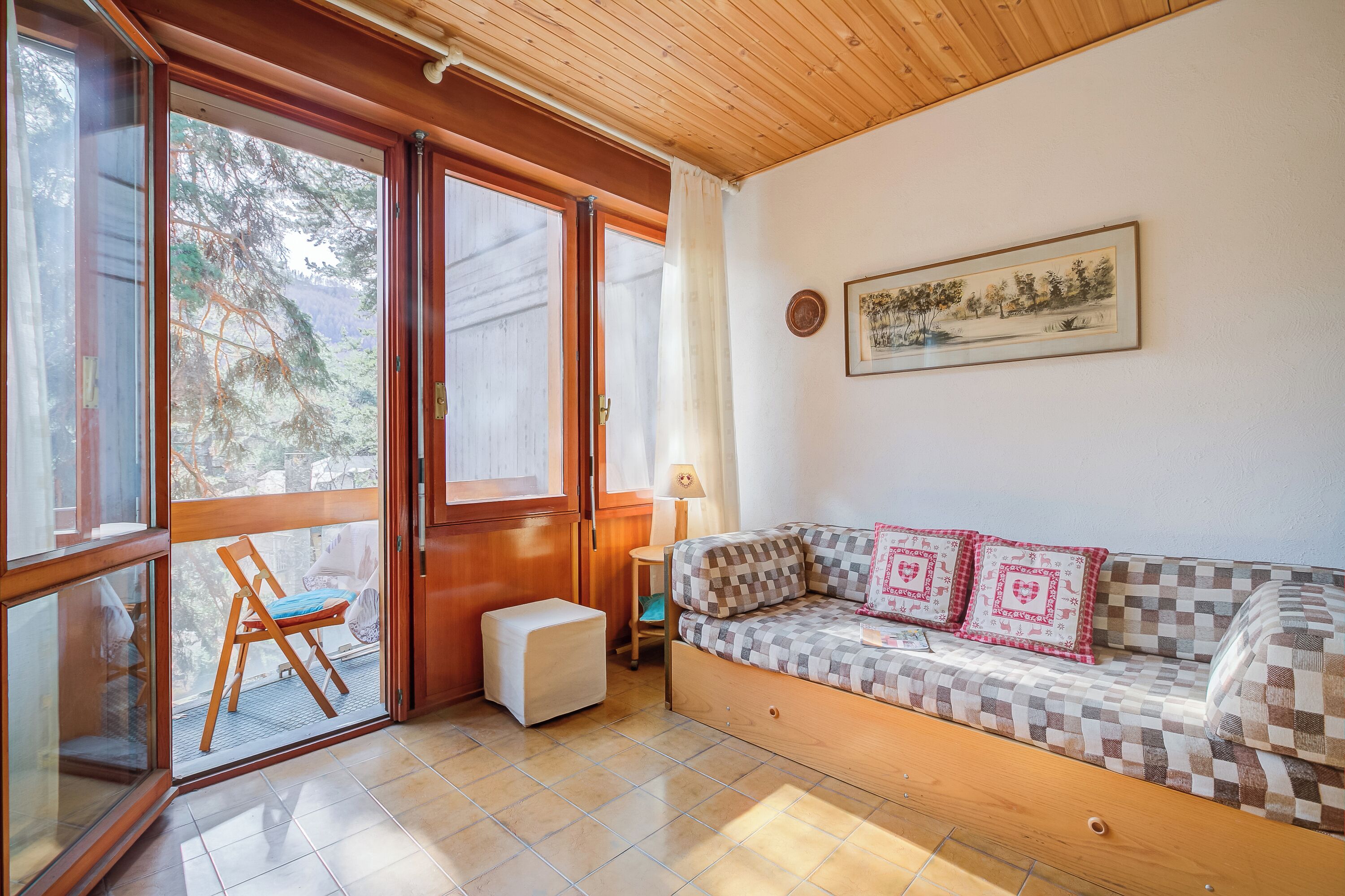 Apartament familiar, diversos dormitoris (Slalom 73) | Sala d'estar | Televisor de pantalla plana de 21 polzades amb canals per cable 