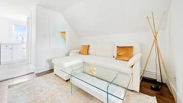 Luxury Apartment | Living area