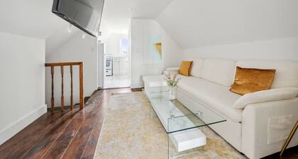 NY Luxury Apt Free Parking in PRIME Area