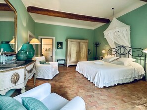 2 bedrooms, free WiFi - LA PONCHE - Green Room (Vacqueyras)