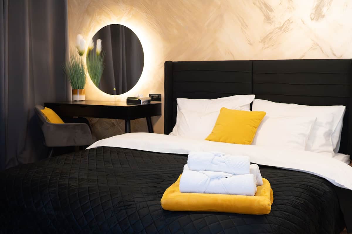 1 bedroom, minibar, in-room safe, desk