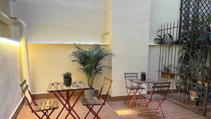 Unclassified image, 2 of 38, button - Domus Avi Guest House (Rome)