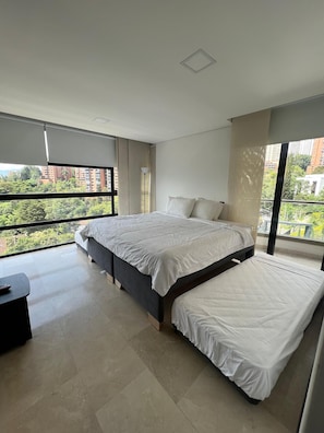 4 Schlafzimmer, Bügeleisen/Bügelbrett, kostenloses WLAN, Bettwäsche