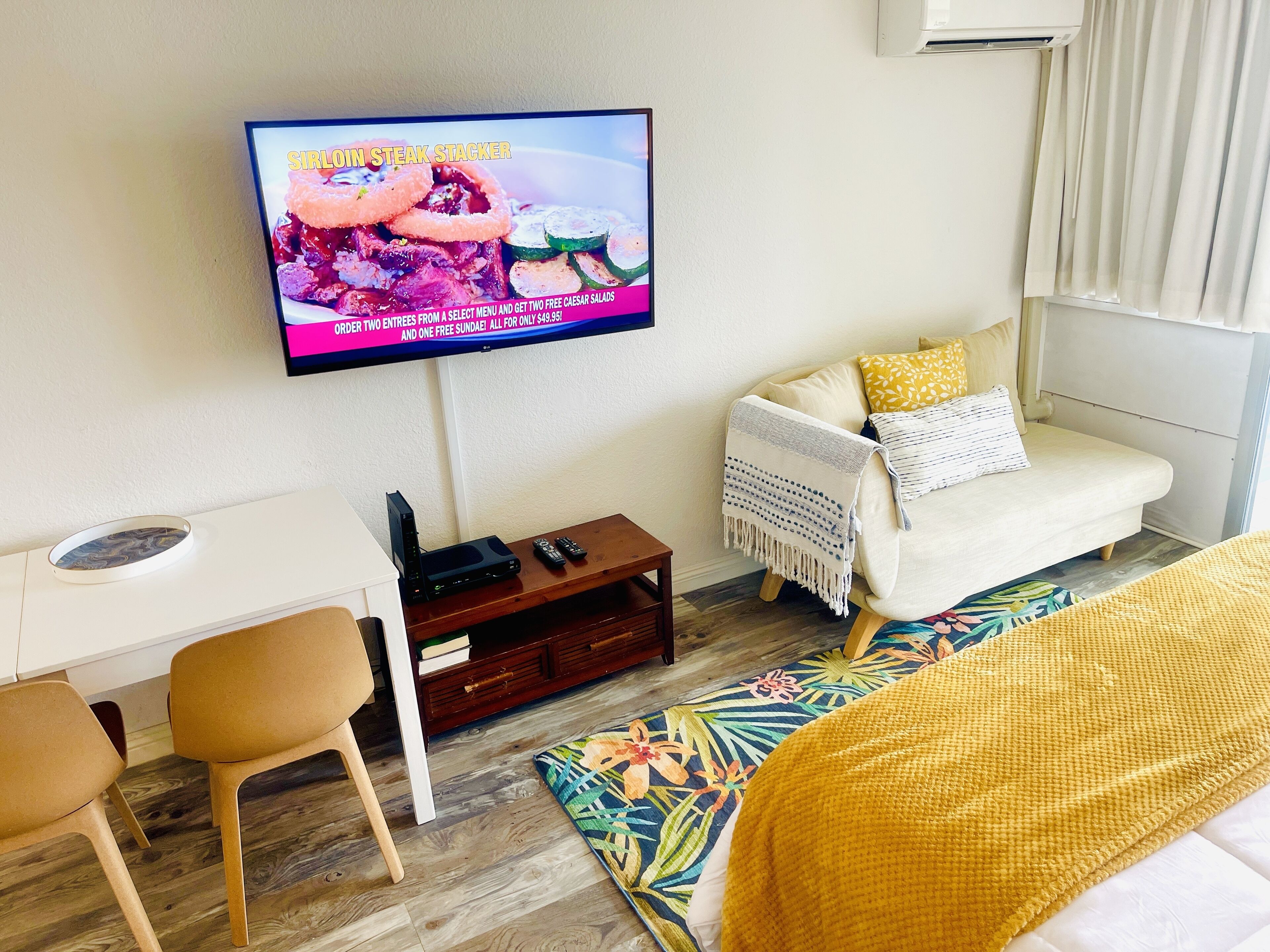 1 bedroom, WiFi, bed sheets