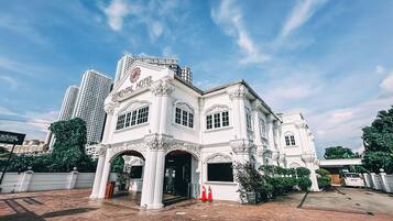 Fachada da propriedade