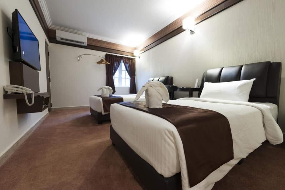 Superior Twin Room, 2 Single Beds, Non Smoking, City View
