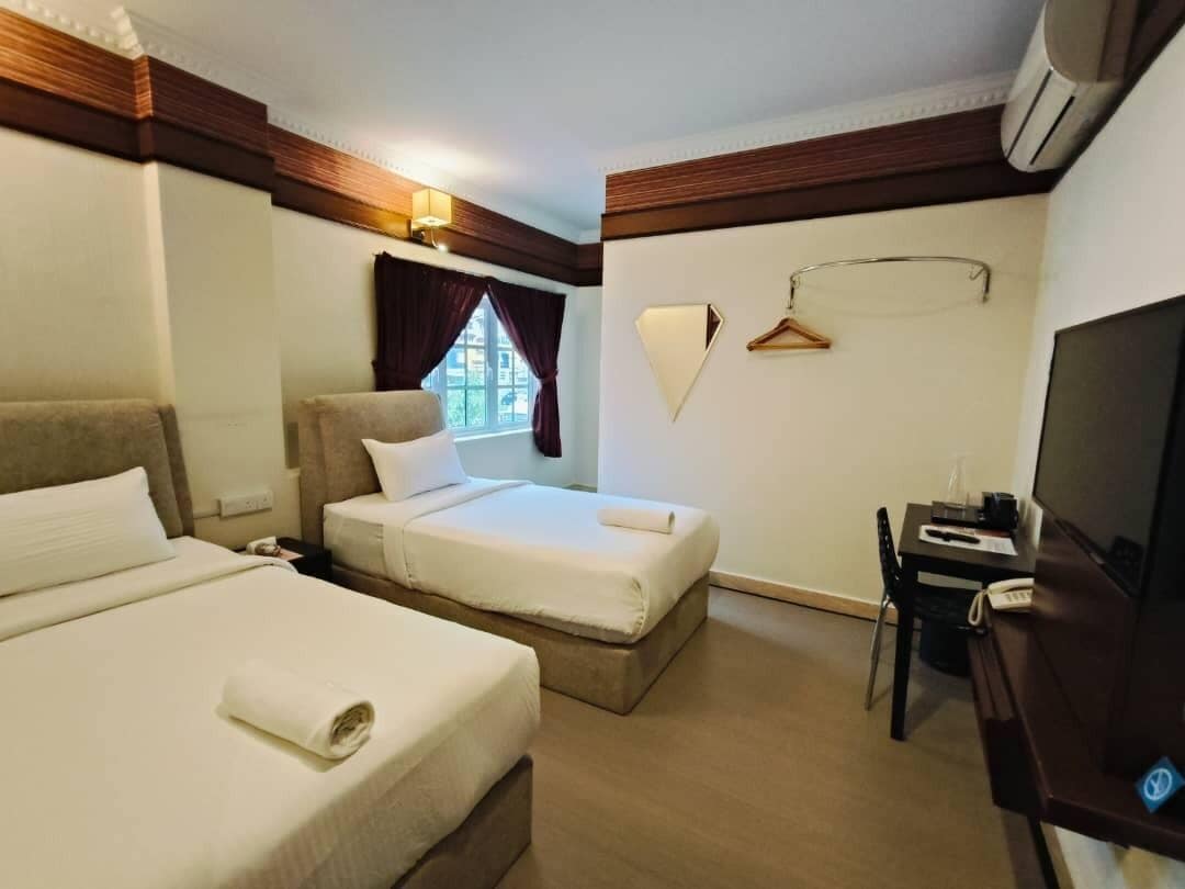 Superior Twin Room, 2 Twin Beds, Non Smoking, City View | Blackout drapes, iron/ironing board, free WiFi, bed sheets