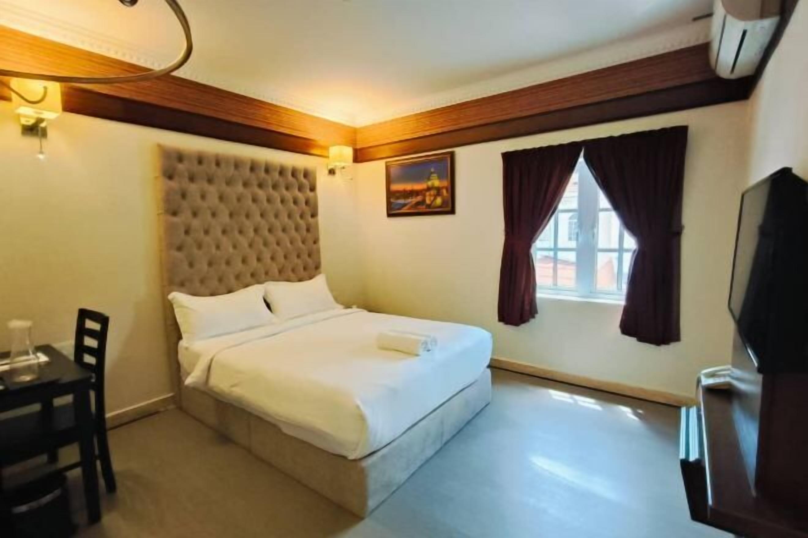 Blackout drapes, iron/ironing board, free WiFi, bed sheets