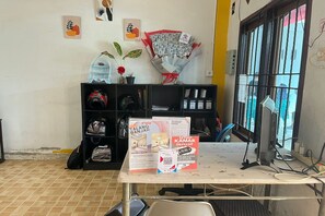 Reception - Steze Guesthouse Syariah Talang Banjar (Jambi)