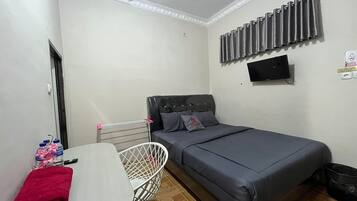 Deluxe Double Room | In-room safe, desk, free WiFi