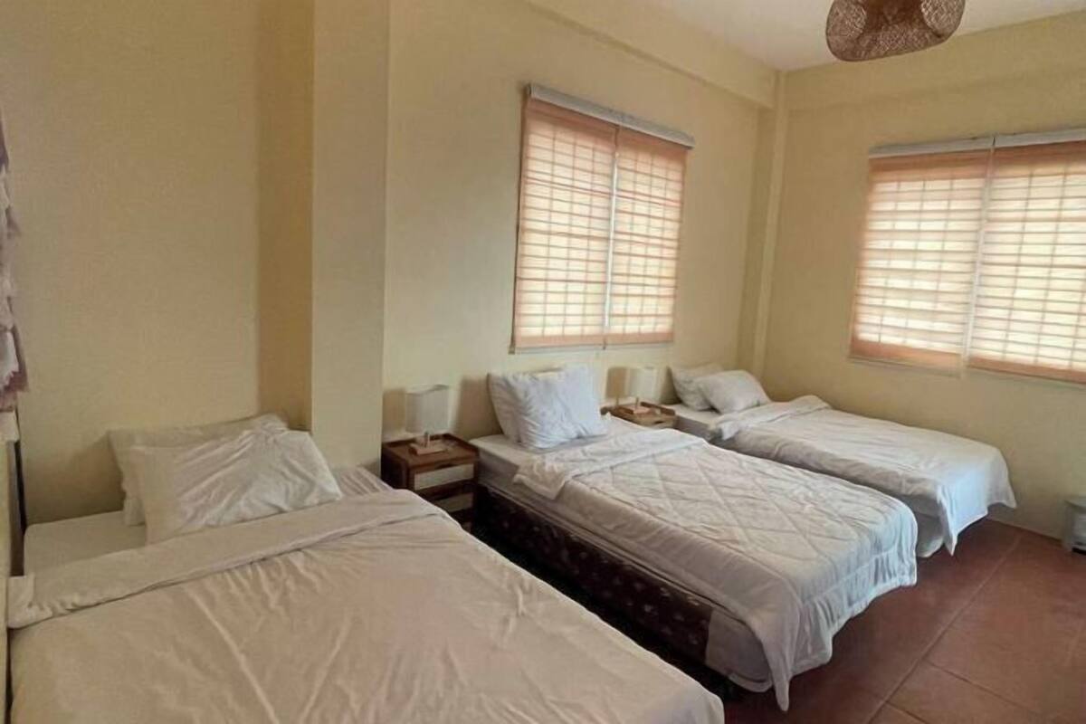Desk, WiFi (free), bed sheets