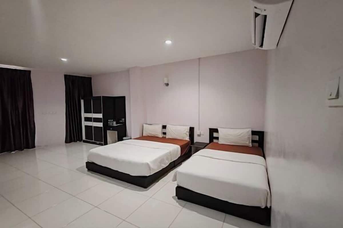 Desk, free WiFi, bed sheets