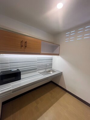 Microondas, tetera/pava eléctrica