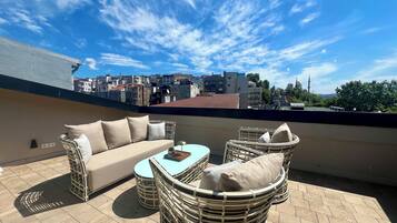 Deluxe Suite, Terrace, City View | Terrace/patio