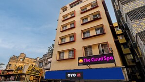Unclassified image, 4 of 17, button - OYO B.K International Guest House (Kolkata)