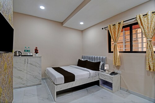 OYO B.K International Guest House