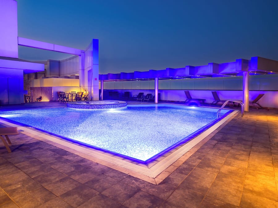 Ulkouima-allas, hengenpelastajia paikan pÀÀllÀ