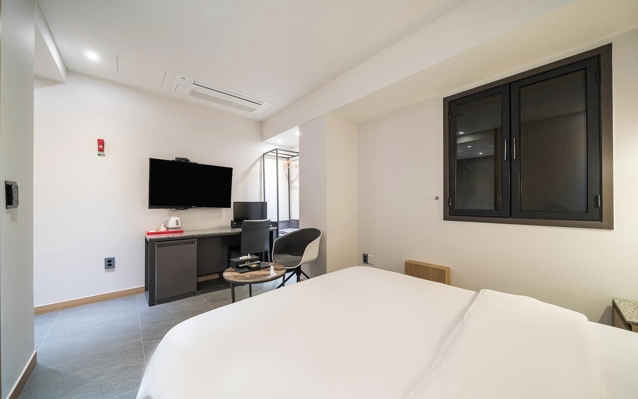Special Offer-Premium(No Parking) | Soundproofing, free WiFi