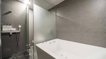 Royal Room | Bathroom
