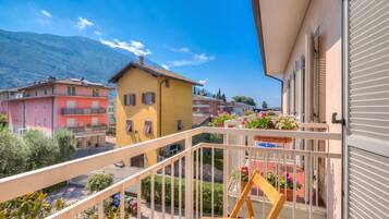 Family Apartment, 1 Bedroom, Balcony (Casa al Cor - Sailor 2) | Balkoni