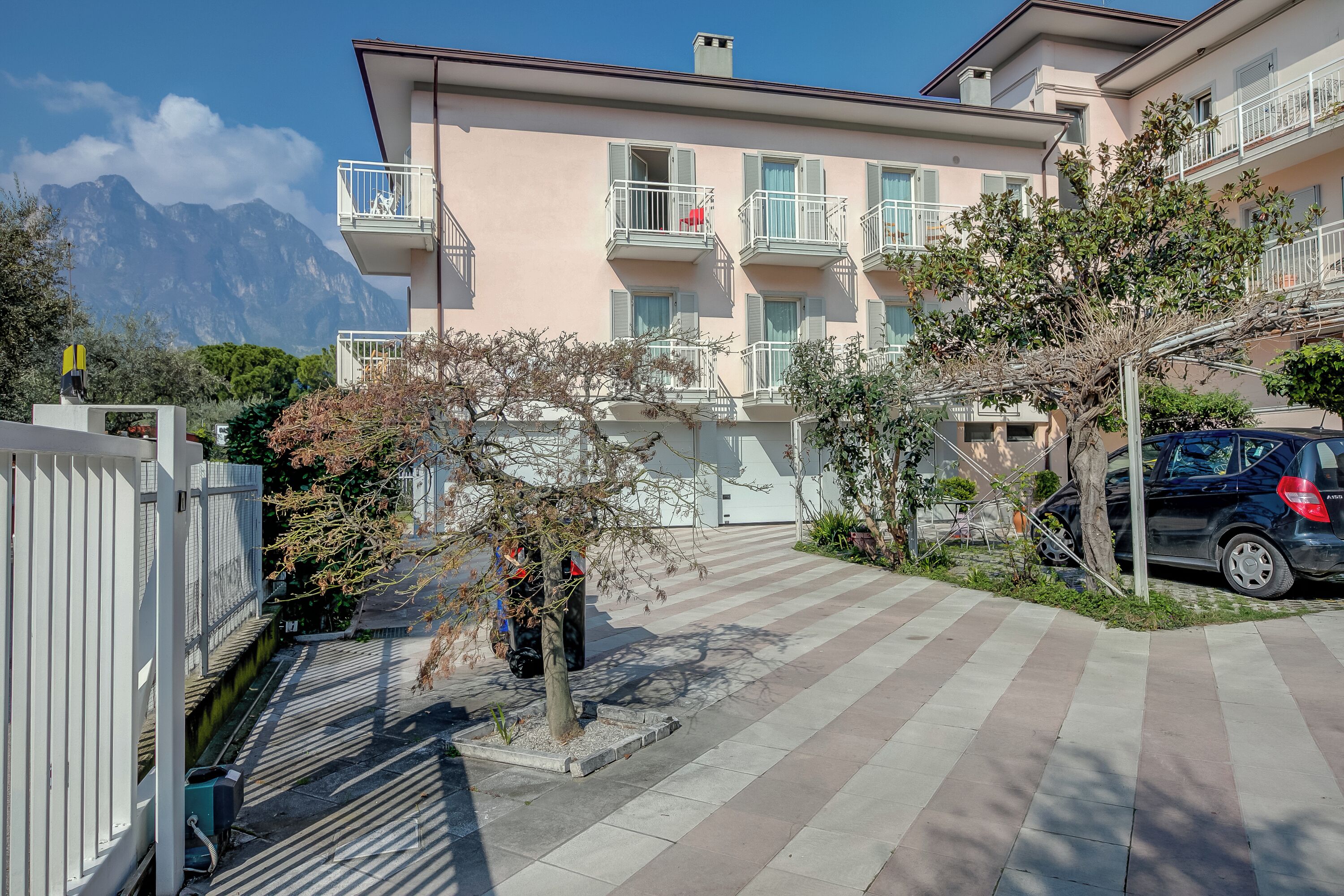 Family Apartment, Multiple Bedrooms (Casa al Cor - Sailor 2) | Property grounds
