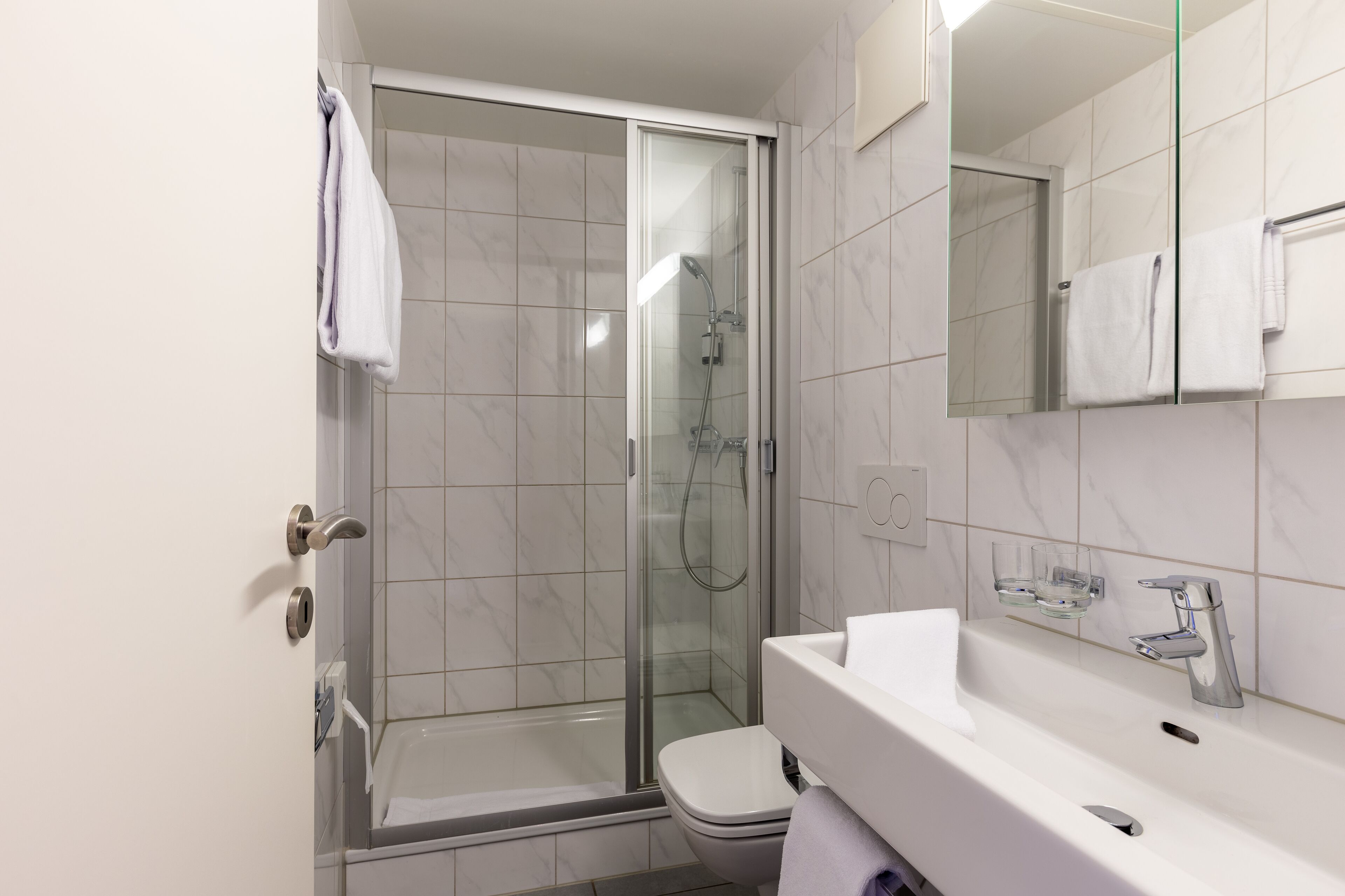Double Room, Private Bathroom, City View | Bathroom