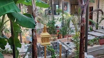 Enceinte de lâhĂ©bergement