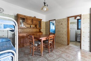 อพาร์ทเมนท์ | ห้องรับประทานอาหาร