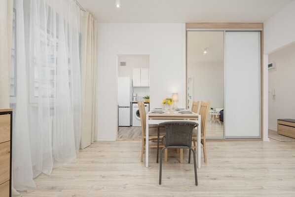 Apartment, 2 Bedrooms, Balcony | Dining room - Apartment in Warsaw Center by Renters (Warsaw)