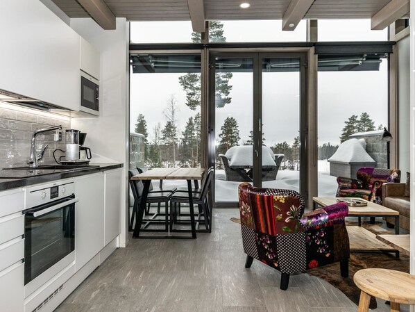 Réfrigérateur, micro-ondes, lave-vaisselle