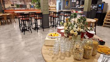 Petit déjeuner buffet compris tous les jours