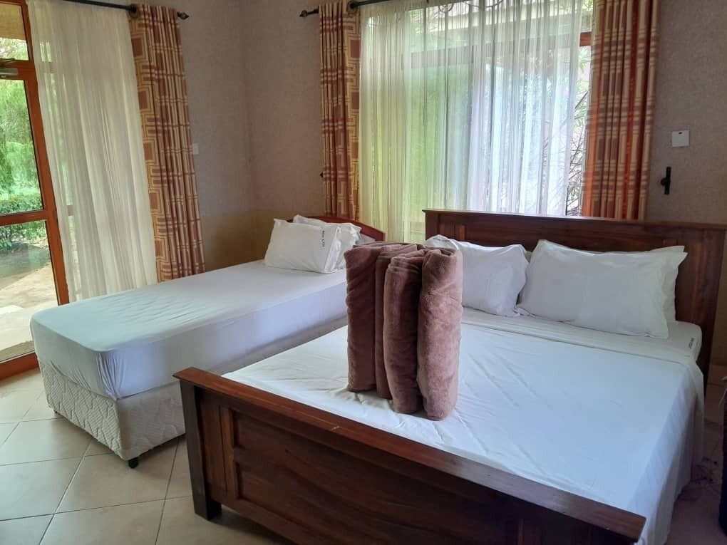 In-room safe, desk, laptop workspace, free WiFi
