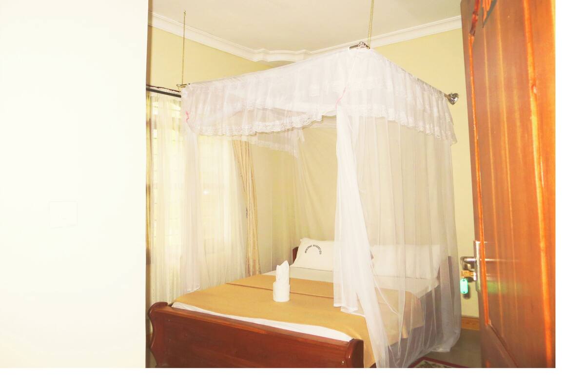 Coffres-forts dans les chambres, bureau
