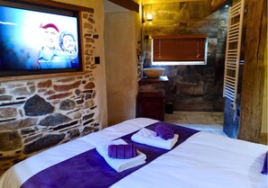Royal Cottage | Premium bedding, individually decorated, individually furnished - La Synchronicité - Chambres d'Hôtes (Saint-Sauveur-Villages)