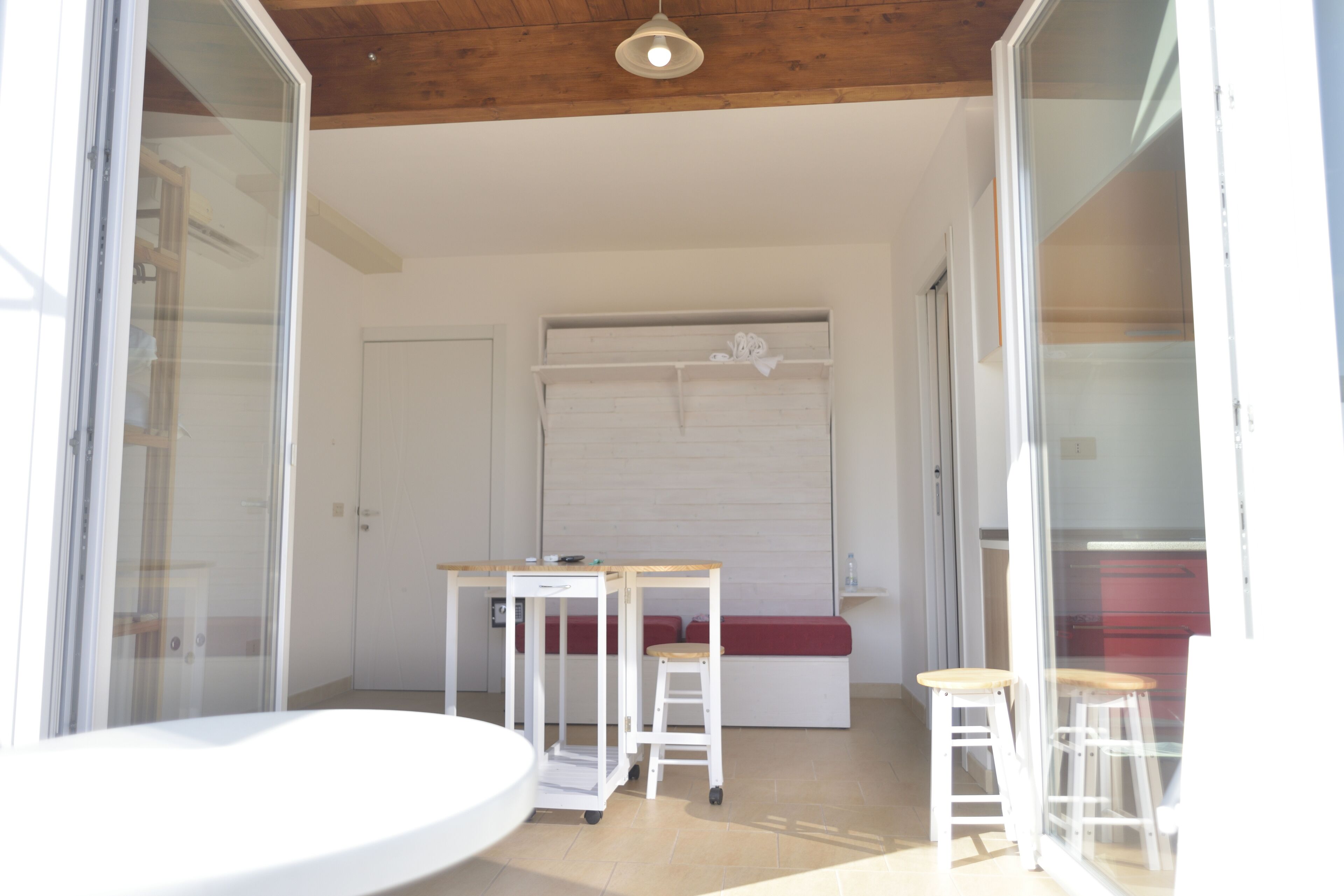 Suite monolocale Deluxe, vista città | Materassi in memory foam, una cassaforte in camera, tende oscuranti