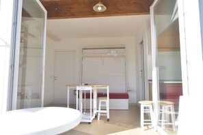 Suite Studio Deluxe, vue ville | Matelas mémoire de forme, coffres-forts dans les chambres