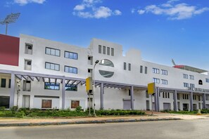 Front of property - OYO Palette - The Grand Aryans Hotel (Kalyani)