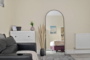 4 Schlafzimmer, Bügeleisen/Bügelbrett, WLAN, Bettwäsche