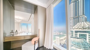 Room - KOHH - 3BR in DAMAC Heights (Dubai)