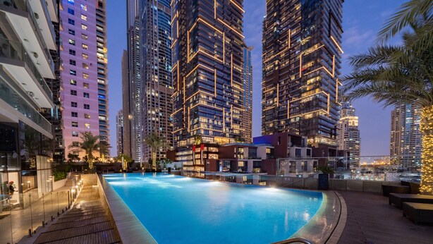 Outdoor pool - KOHH - 3BR in DAMAC Heights (Dubai)