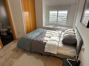 2 Schlafzimmer, Bügeleisen/Bügelbrett, WLAN, Bettwäsche