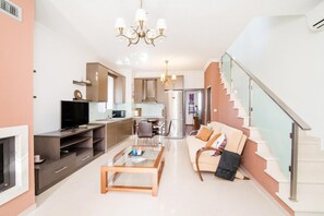 2 bedrooms - Eleftheria s House With Panoramic Sea View (Platanias)