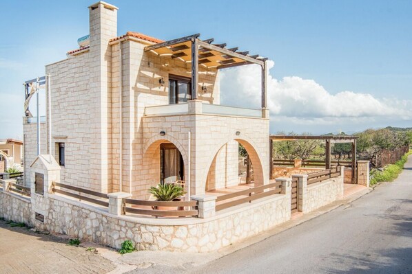 2 bedrooms - Eleftheria s House With Panoramic Sea View (Platanias)