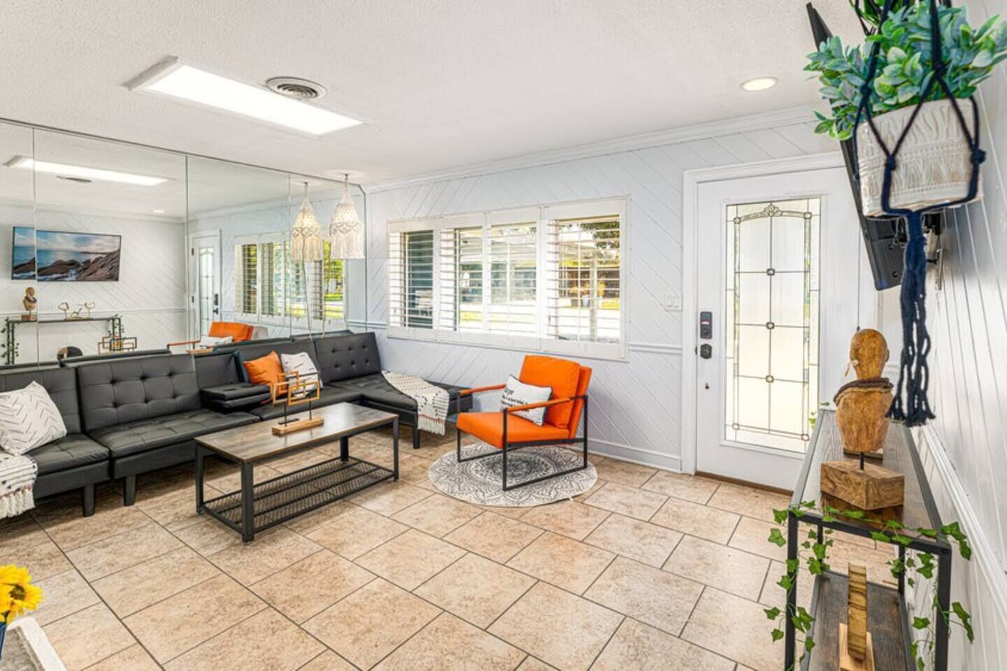 Mid Century Oak Tree by Downtown Orlando