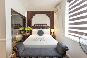 Premium Double Room | In-room safe, desk, laptop workspace, blackout curtains - Hoang Gia Xa La Boutique Hotel (Hanoi)
