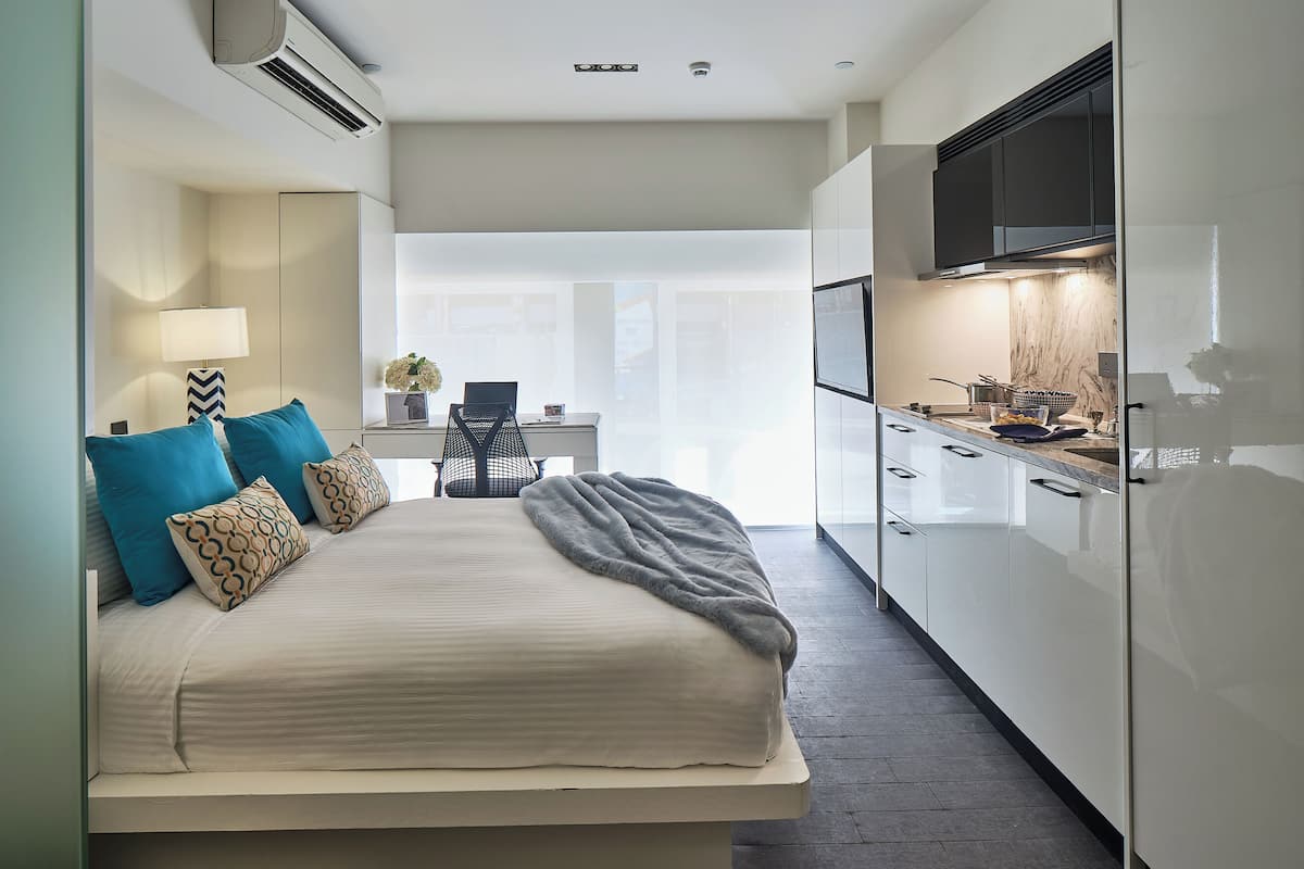 Premium Deluxe PLUS, 1 Queen Bed, Non Smoking, City View | 1 bedroom, in-room safe, desk, free WiFi