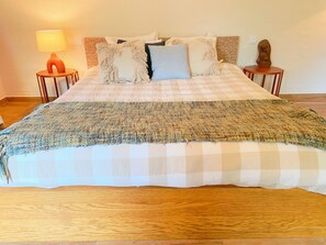 1 chambre, lit parapluie, Wi-Fi, draps fournis